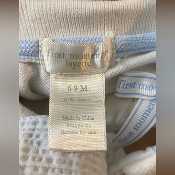 First Moments Layette 2-Piece Set 6-9M - Picture 6 of 8